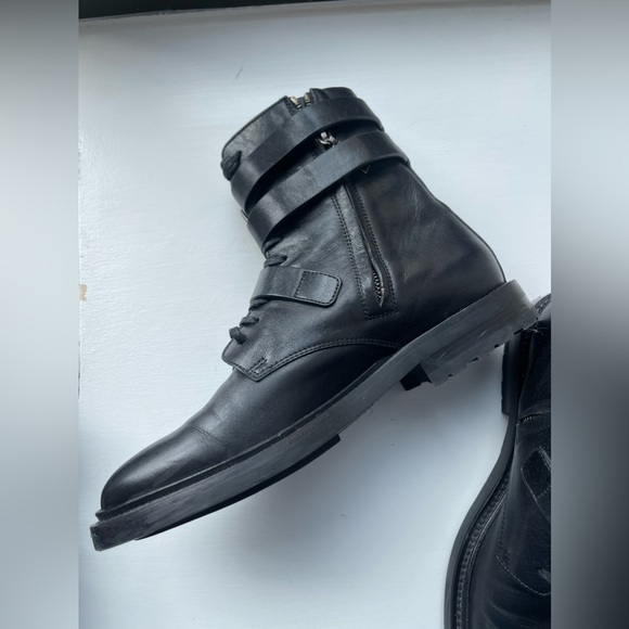 Saint Laurent 38.5 combat boots in great used condition - Picture 5 of 8